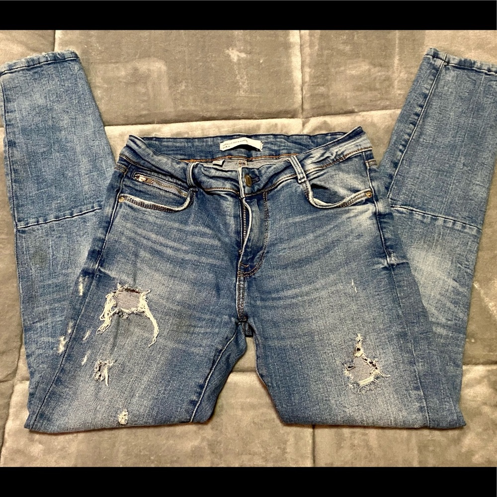 Zara Distressed Cropped Jeans